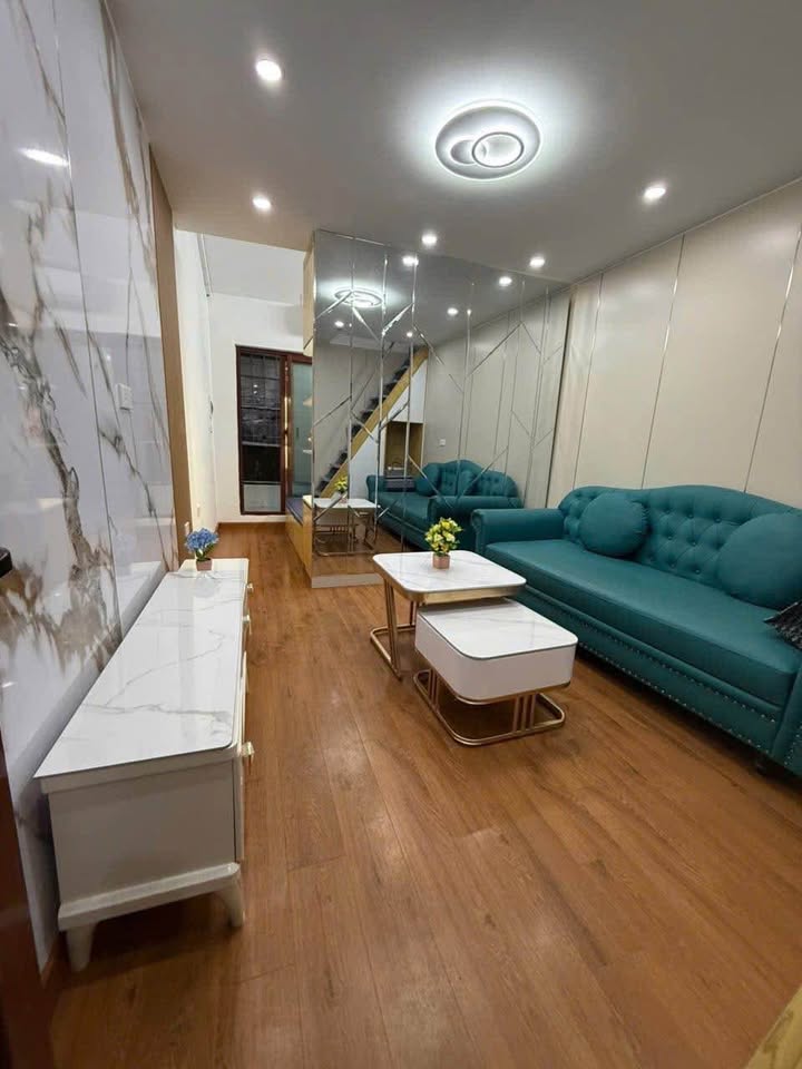 Căn hộ Tập thể Khương Trung 55m² giá 2.9 tỷ - Full nội thất, tiện ích bạt ngàn!