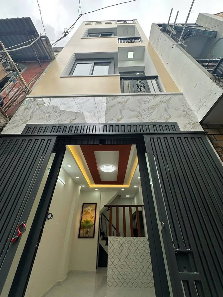 Nhà phố Âu Dương Lân Quận 8 22m² giá 4.2 tỷ - Sổ hồng riêng chính chủ