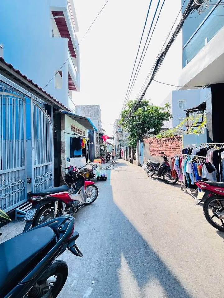 Nhà đẹp Hoài Thanh, Quận 8, 26m², giá 3.58 tỷ - Dọn vào ở ngay!