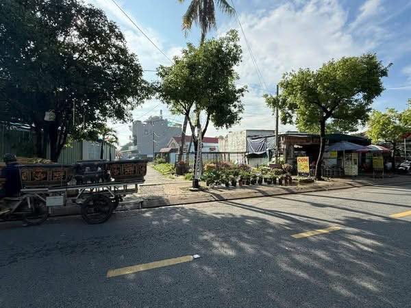 Lô đất góc 2 mặt tiền Song Hành, Tân Hiệp, Hóc Môn 270m² - Đầu tư sinh lời tuyệt vời!