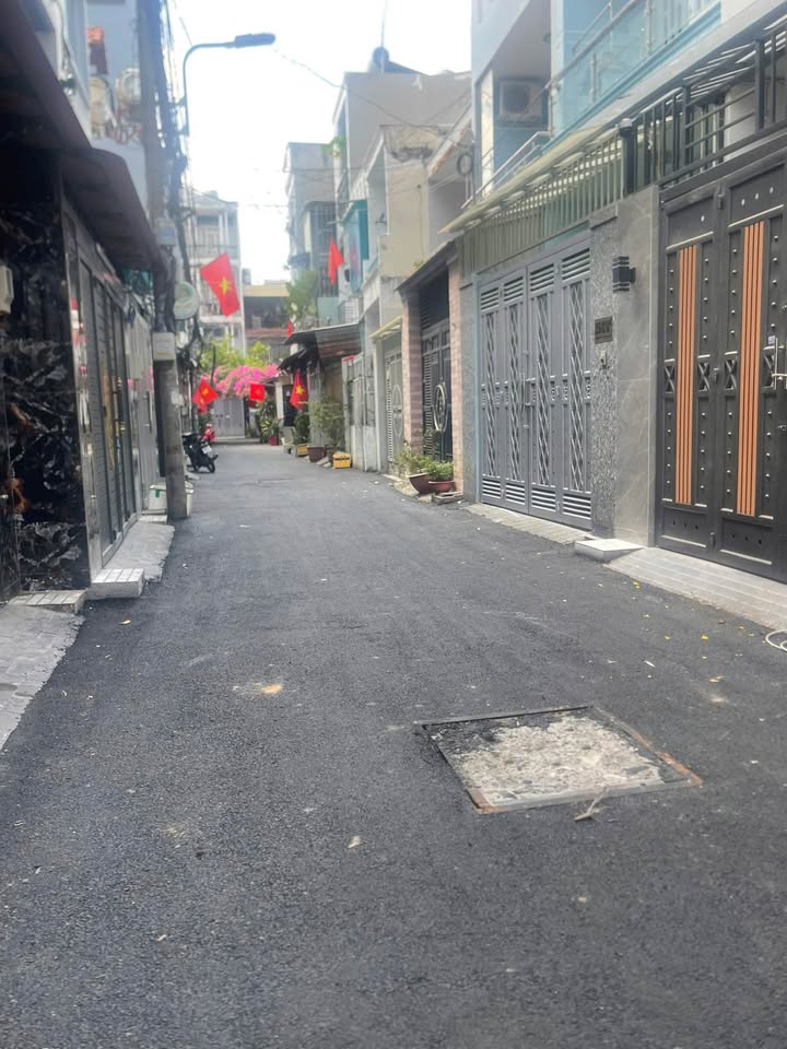 Đất tặng nhà tại Gò Vấp, 52m² giá 6.05 tỷ - Sổ hồng chính chủ!