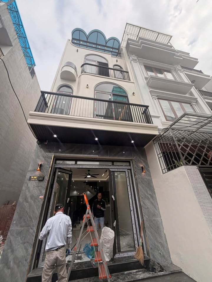 Nhà độc lập Quận Lê Chân 55m² giá 5.6 tỷ - Ô tô đỗ sát cửa!