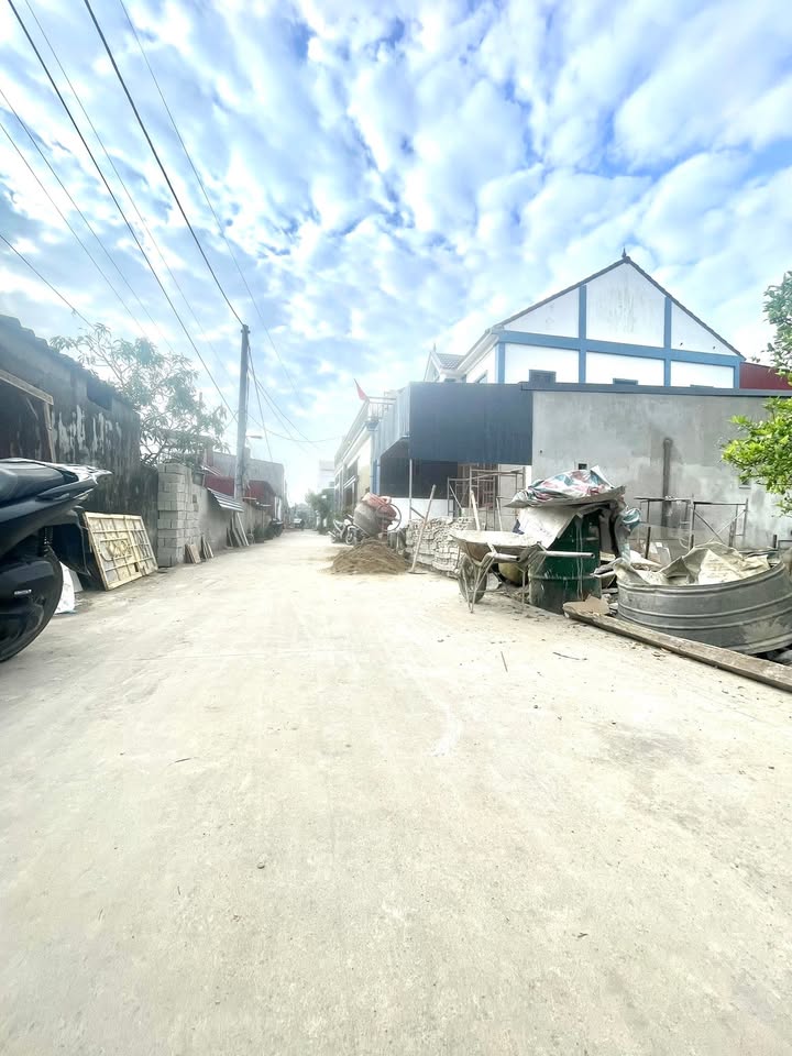 Đất nền Xóm 6b, Hưng Đạo, 90m² giá 2 tỷ - Đường thông ô bàn cờ!