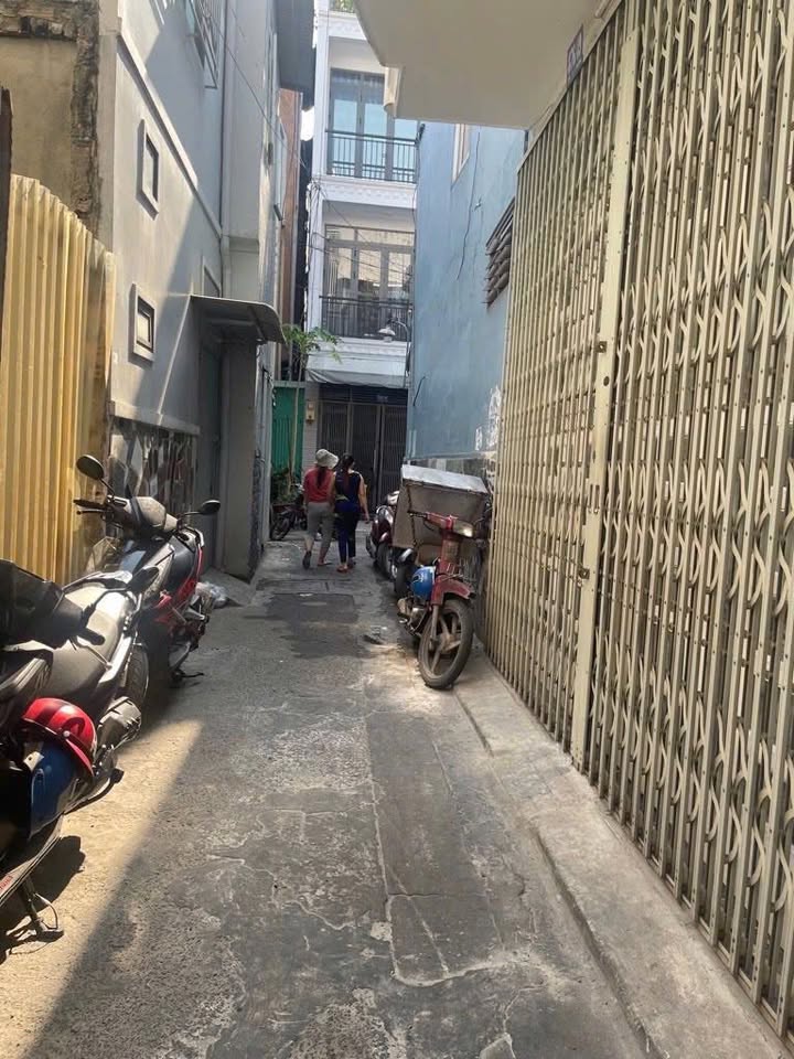 Nhà phố Quận Tân Bình 22m² giá 3.5 tỷ - Gần chợ Phạm Văn Hai!