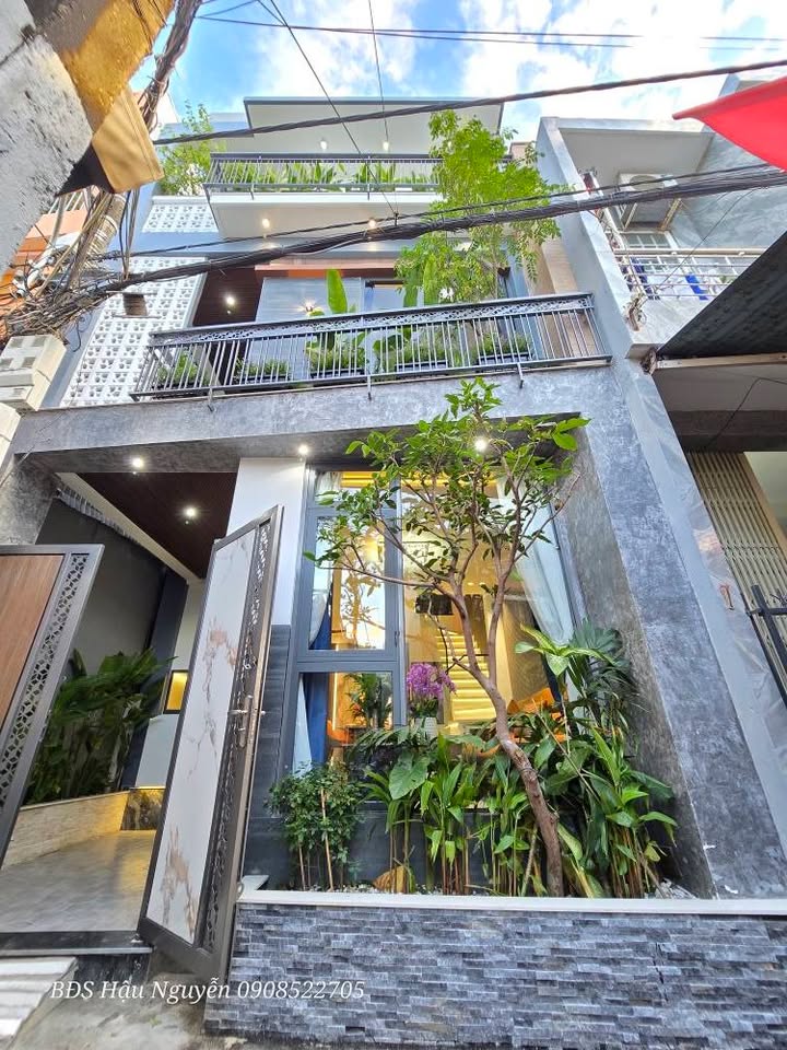 Nhà 3 Tầng Quận Thanh Khê 61m² giá 5 tỷ - Thiết kế Villa thoáng mát