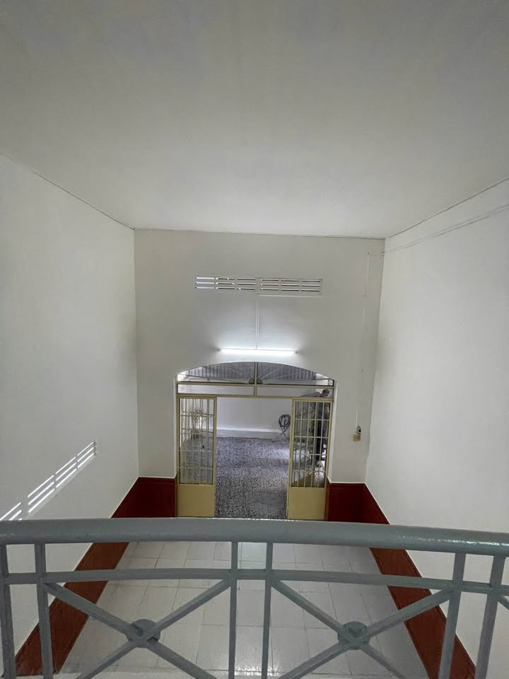 Nhà hẻm Bửu Đoá Nha Trang 55m² giá 3.75 tỷ - Gần biển, thuận tiện đi lại!