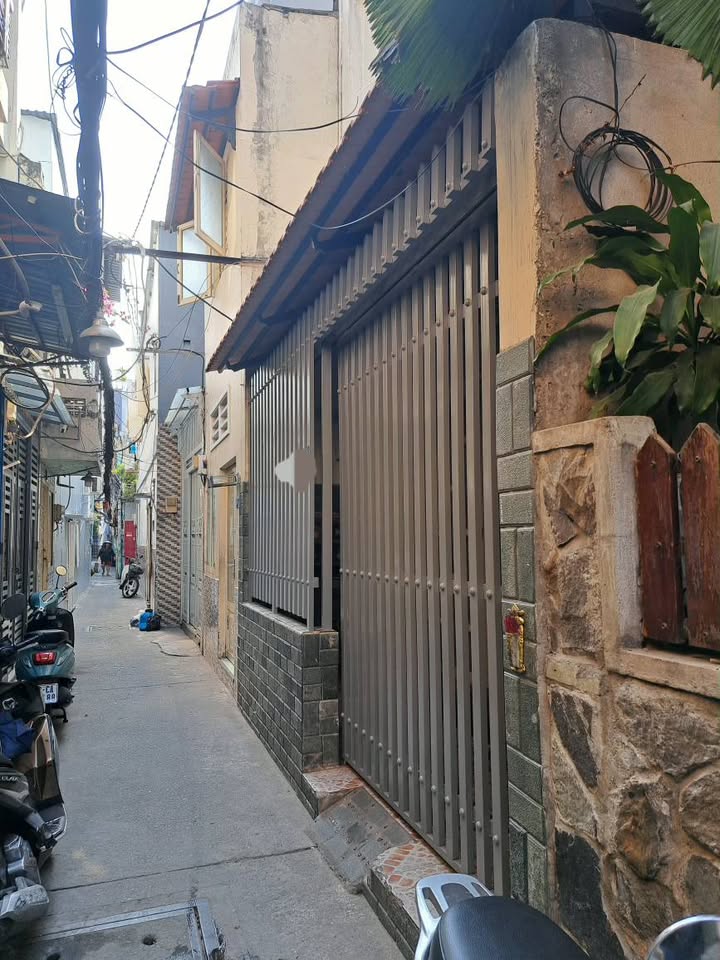 Nhà phố Tôn Đản, Quận 4 35m² giá 5.2 tỷ - Kinh doanh tốt, chính chủ!