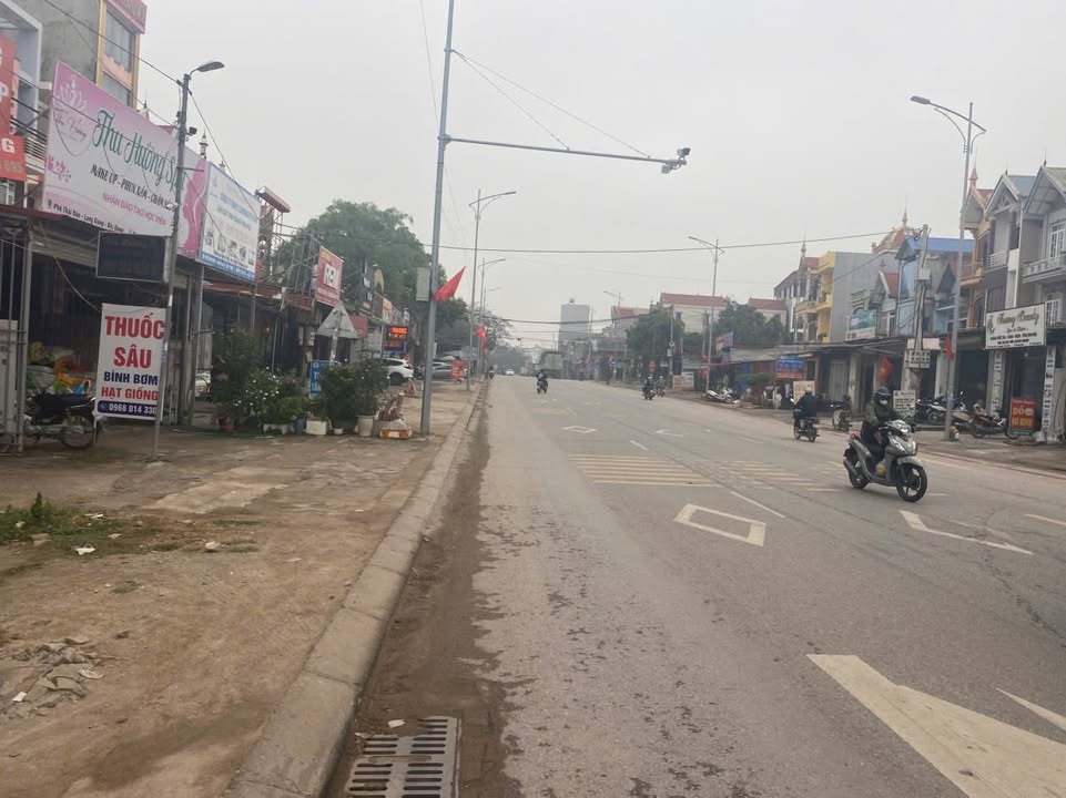 Mặt tiền kinh doanh Thái Đào, Lạng Giang 81.5m² giá 5 tỷ - Đầu tư sinh lời ngay!