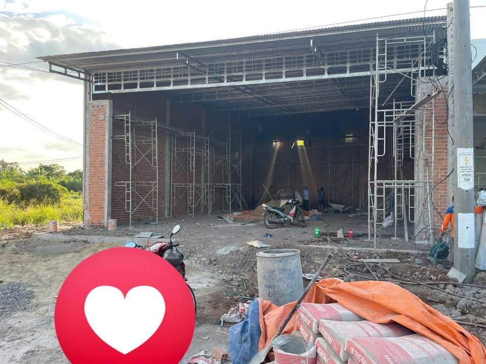 Bán nhà kho mặt tiền đường nhựa Song Hành Gia Phát, 12m² giá 3.7 tỷ - Thương lượng ngay!