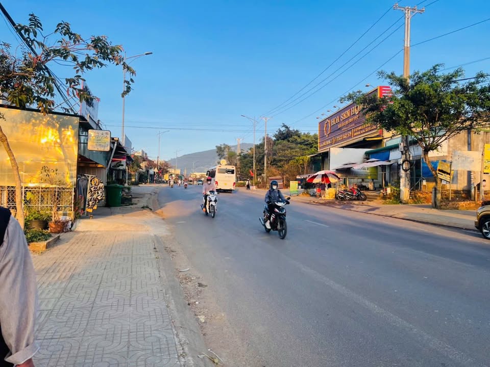 Đất mặt tiền Quốc Lộ 20, Đức Trọng, 446m² giá 9 tỷ - Cơ hội kinh doanh tuyệt vời!