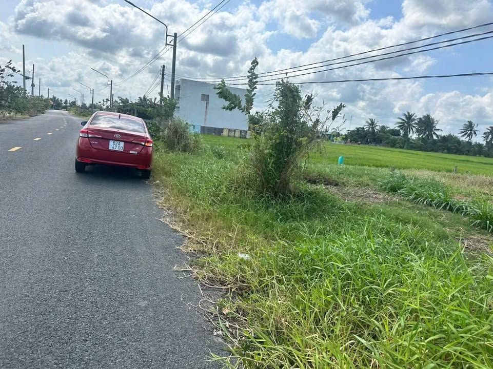 Đất nền FrontHouse tại Huyện Bến Lức, Long An 128m² giá chỉ 890 triệu - Đầu tư sinh lời ngay!