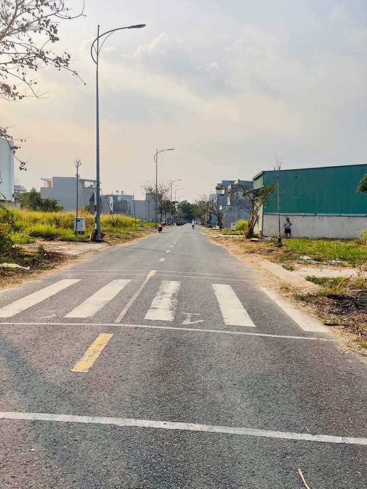 Đất nền TDC Tân Hiệp 90m² giá 2 tỷ - Không lỗi phong thủy, vị trí thuận lợi!