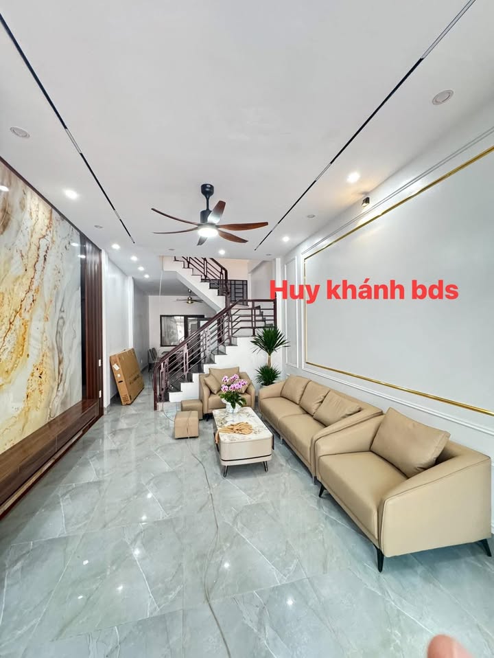 Nhà 3 tầng Phai Vệ, Lạng Sơn 77m² giá 4.1 tỷ - Tiện nghi đầy đủ!