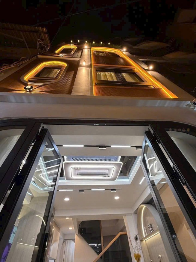 Nhà phố Quận 10 67m² giá 4.49 tỷ - Sổ hồng riêng, công chứng ngay!