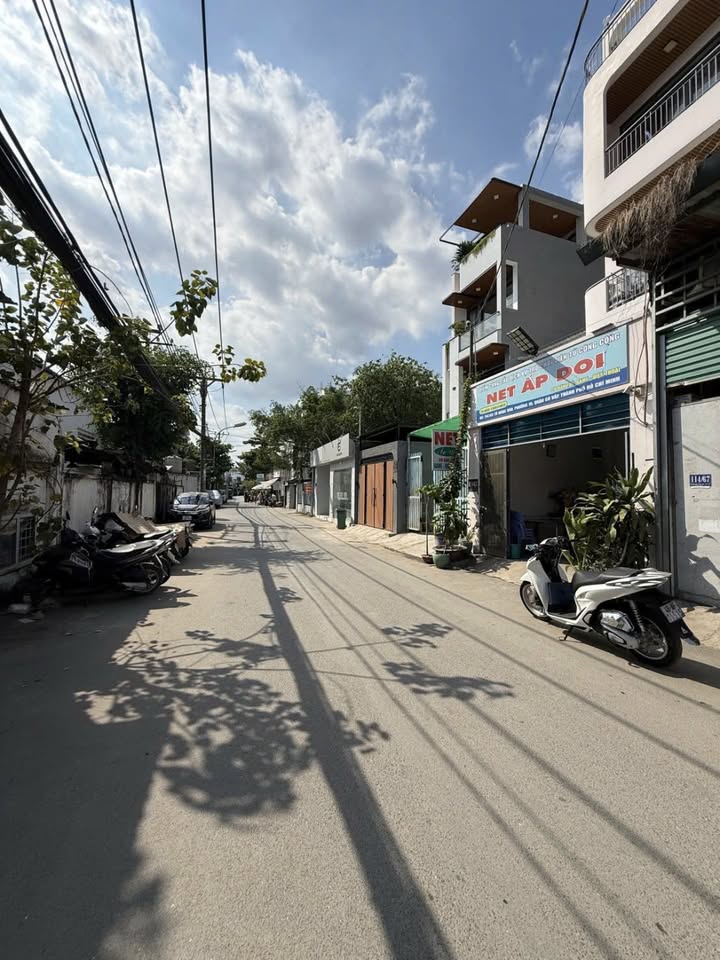 Nhà Tô Ngọc Vân, Gò Vấp 123m² giá 12.3 tỷ - Nhà mới 3 tầng, sẵn sàng ở ngay!