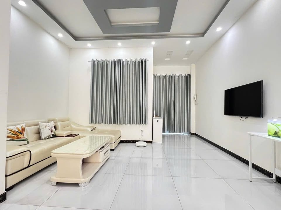 Cho thuê townhouse Loverapark Khang Điền 75m² giá 13.5 triệu - View công viên tuyệt đẹp!