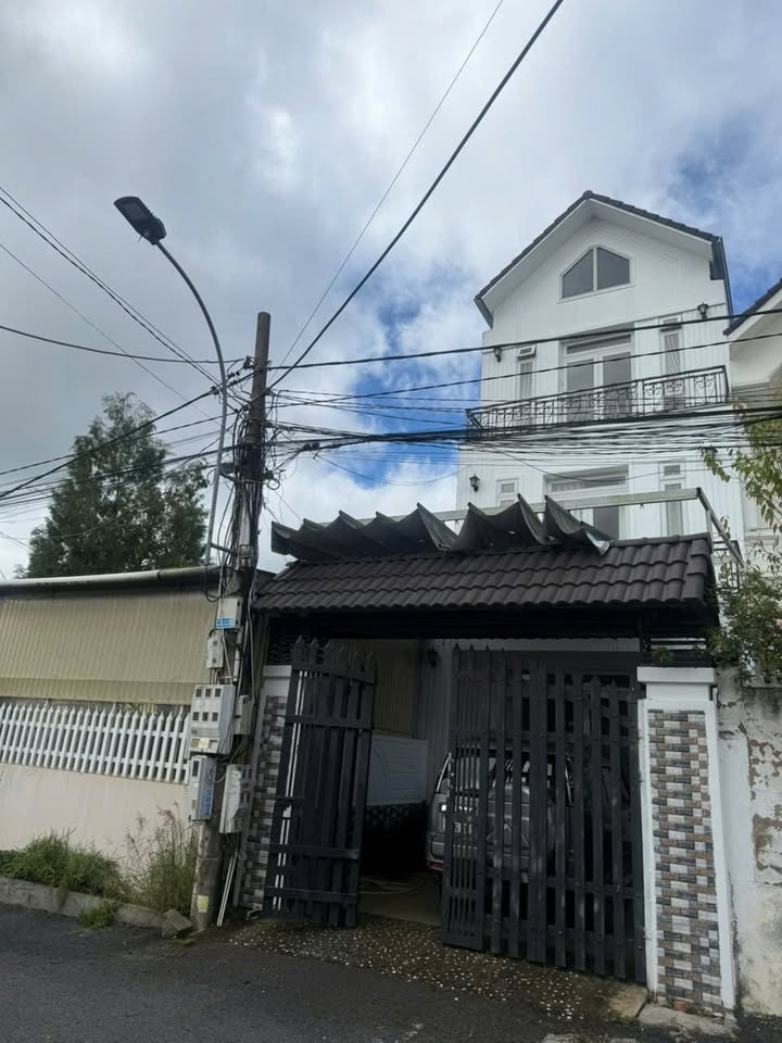 Nhà bán Phường 11 Đà Lạt 200m² giá 12 tỷ - Chính chủ thương lượng