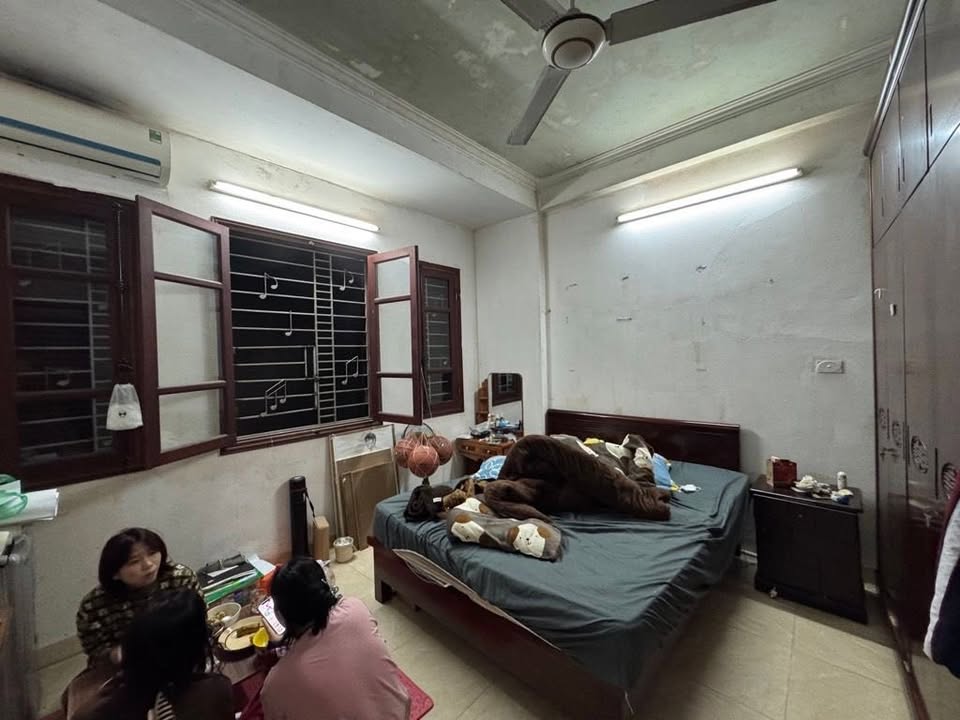 Nhà 5 tầng Phố La Thành 99m² giá 17 tỷ - Dòng tiền 40 triệu/tháng!