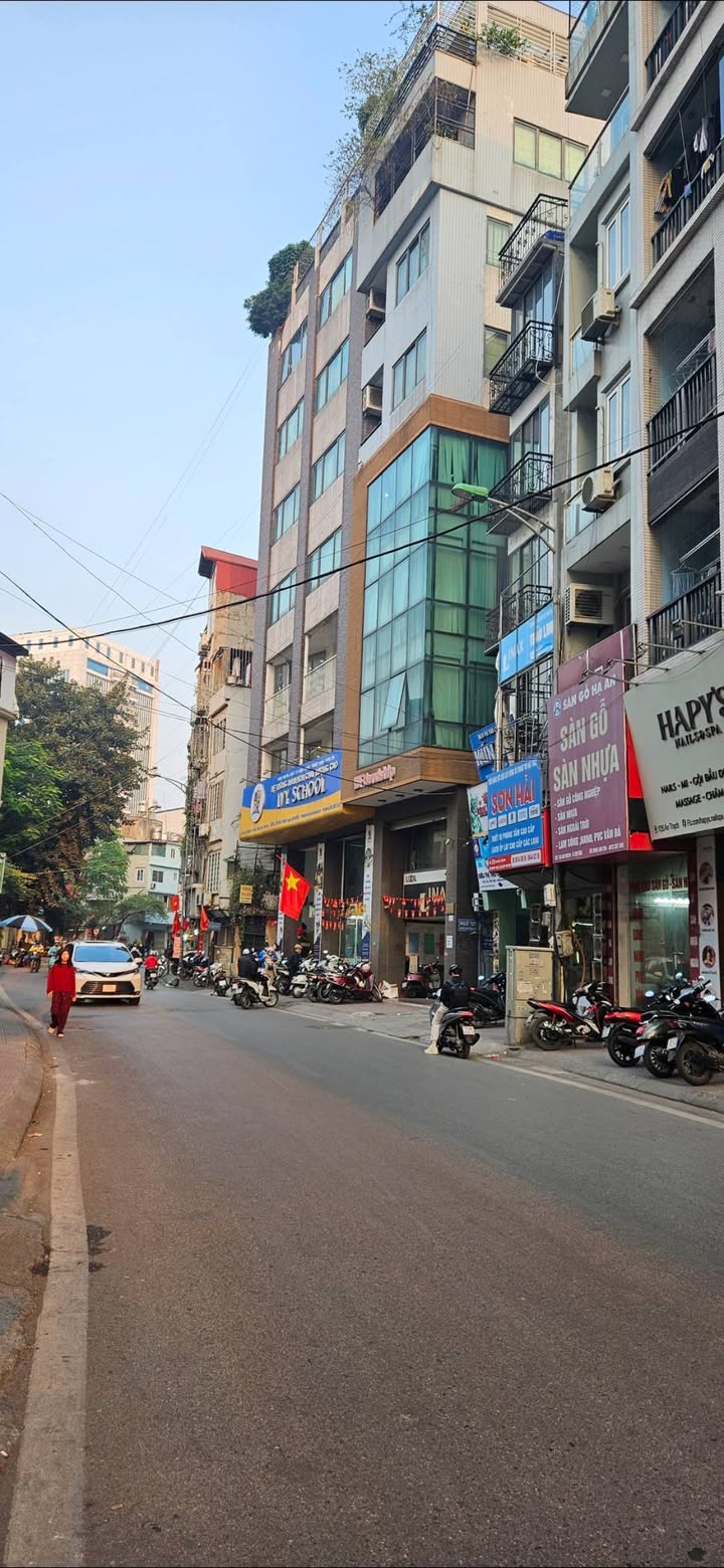 Nhà riêng Hào Nam 100m² giá 27 tỷ - Sẵn sàng vào ở ngay!