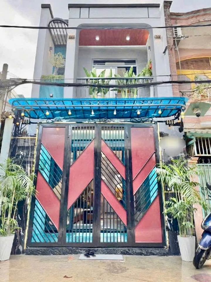 Nhà 2 tầng BTCT Phường Sơn Kỳ 56m² giá 5.7 tỷ - Giảm giá gấp rút!