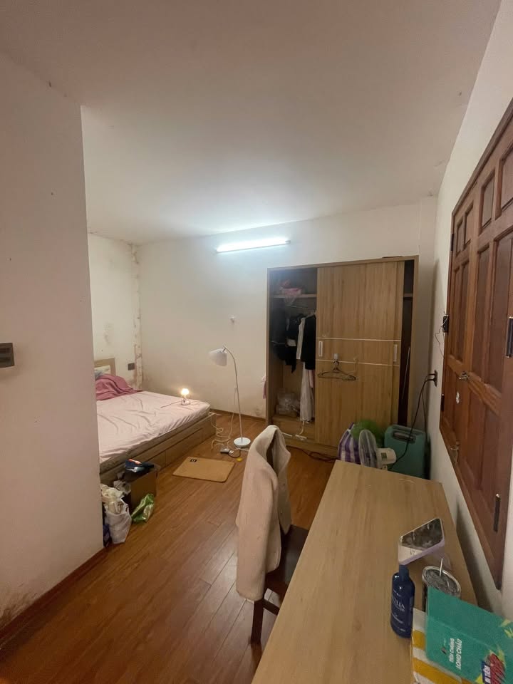 Phòng cho thuê tầng 3 mặt tiền đường 2/9 quận Hải Châu - Sẵn sàng vào ở ngay!