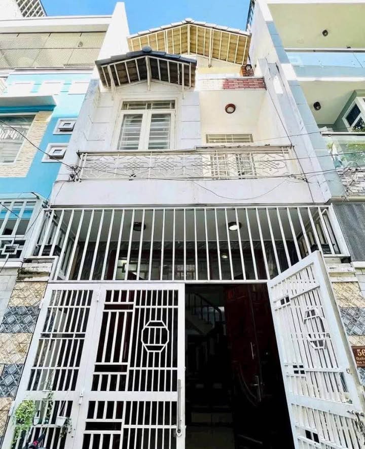 Nhà 3 tầng Phú Mỹ Hưng 78m² giá 8 tỷ - Ô tô đỗ cửa thuận lợi!