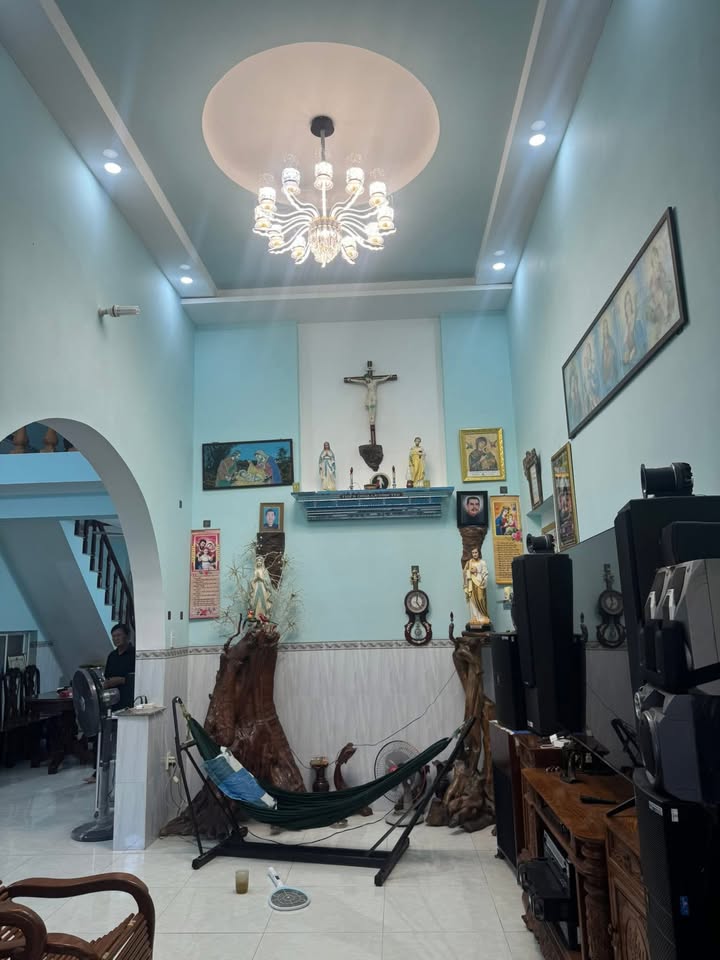 Nhà 4 phòng ngủ tại Long Hải, Bà Rịa - Vũng Tàu 140m² giá 3 tỷ - Gần chợ tiện lợi!