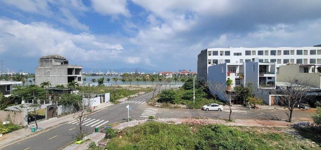 Nhà bán đường Từ Giấy, Đà Nẵng 105m² giá 8 tỷ - Mới xây, đẹp lung linh!