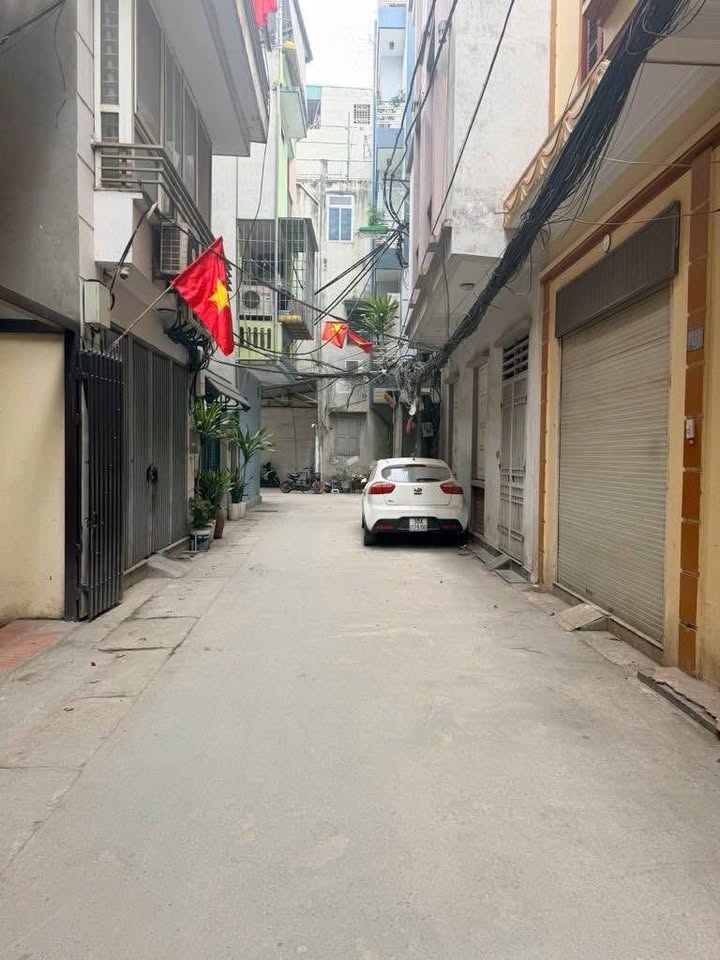 Nhà riêng tại Nguỵ Như Kon Tum, 30m² giá 7.95 tỷ - Sổ đỏ chính chủ!