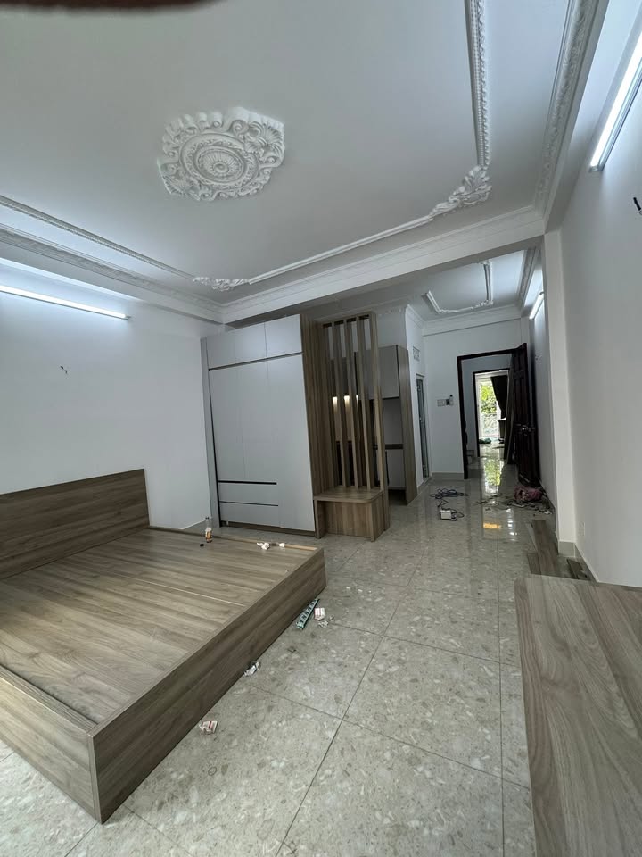 Phòng cho thuê cao cấp tại Khu nội bộ Lý Thánh Tông, Quận Tân Phú, 28m² giá chỉ 5 triệu/tháng