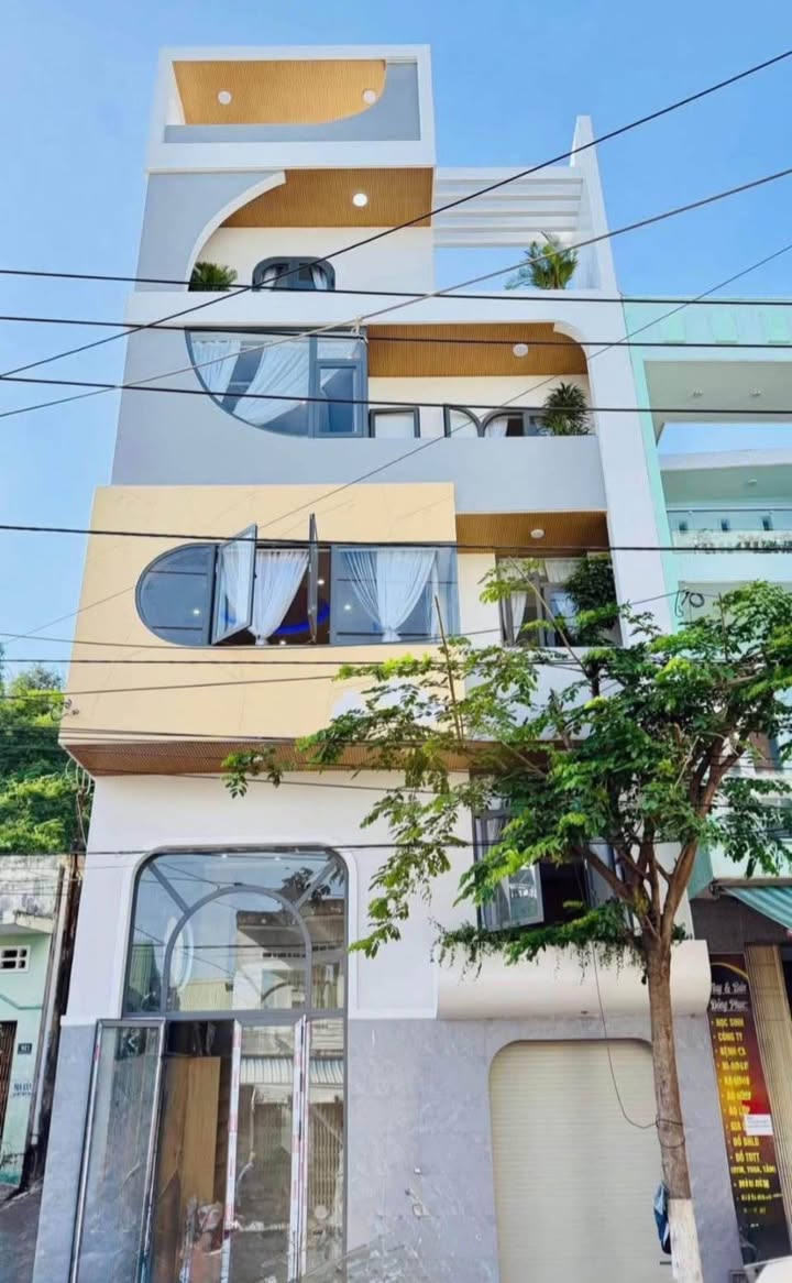 Bán FrontHouse 2 mặt tiền Hoàng Văn Thụ - Quy Nhơn 48m² giá 7 tỷ - Đầu tư sinh lời ngay!