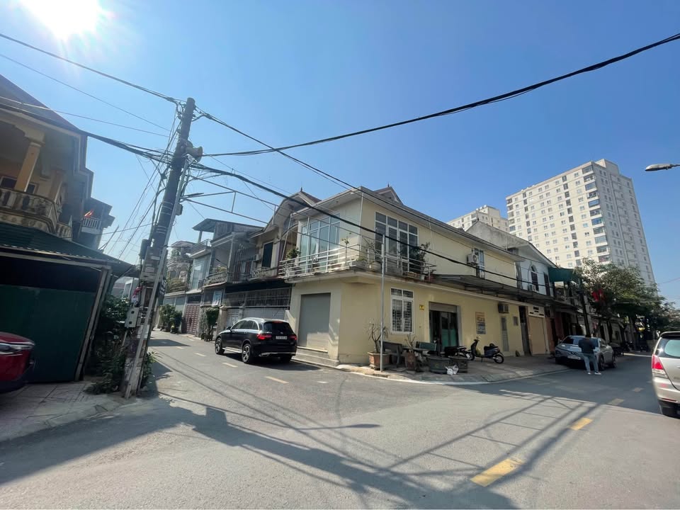 Nhà phố Trường Thi - 128m² giá 9 tỷ - Vị trí đẹp, ô tô vào tận nơi!