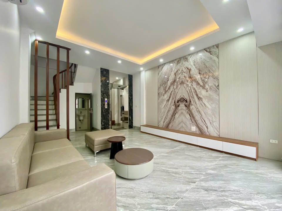 Nhà 6 tầng mặt tiền đẹp phố Nguyễn Lam 45m² giá nhỉnh 10 tỷ - Sẵn sàng ở ngay!