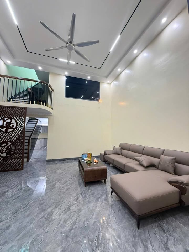 Nhà 2 tầng đẹp tại 60 Ngô Quyền, Thanh Hóa - Chính chủ bán gấp!