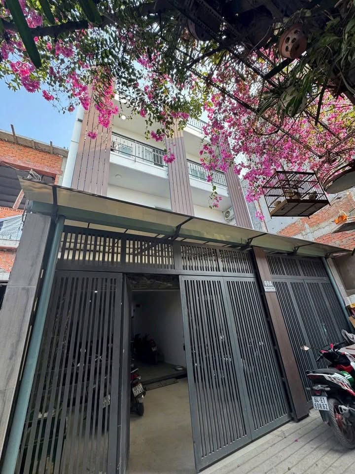 Phòng trọ cao cấp có gác tại Vạn Phúc City, Thủ Đức - Giá chỉ 4.2 triệu/tháng!