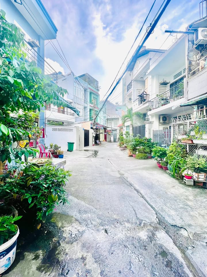 Căn hộ dịch vụ 4 tầng tại Bình Thạnh 116m² giá 10 tỷ - Đầu tư sinh lời cao!