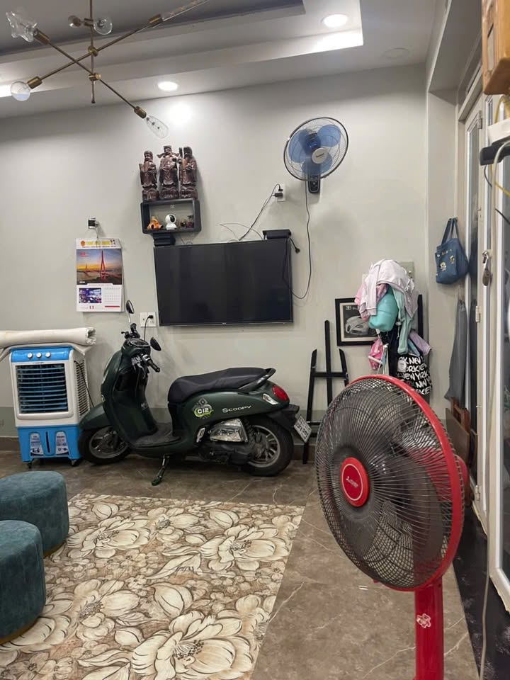 Nhà hẻm xe hơi tại Âu Cơ, Quận 11 - 55m² giá 7.5 tỷ - Cơ hội không thể bỏ lỡ!