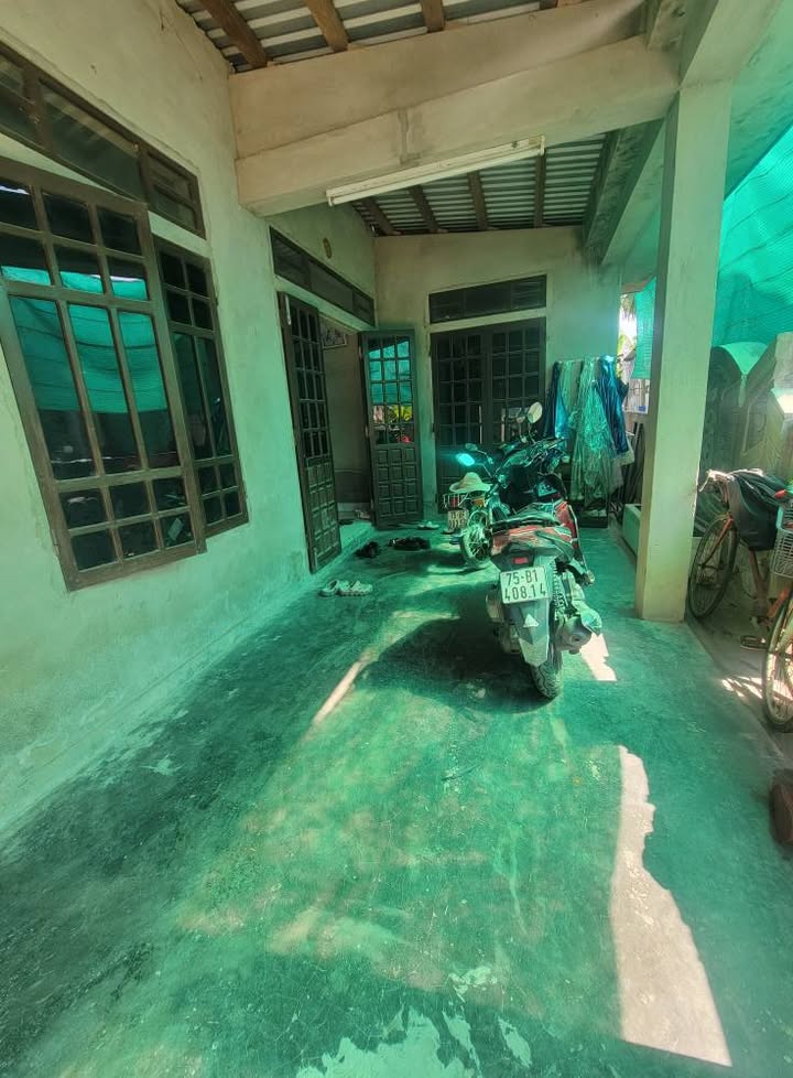 Nhà 2 tầng 2 mặt tiền kiệt ô tô Nguyễn Hữu Dật 136m² giá 1.99 tỷ - Đầu tư sinh lời tốt!