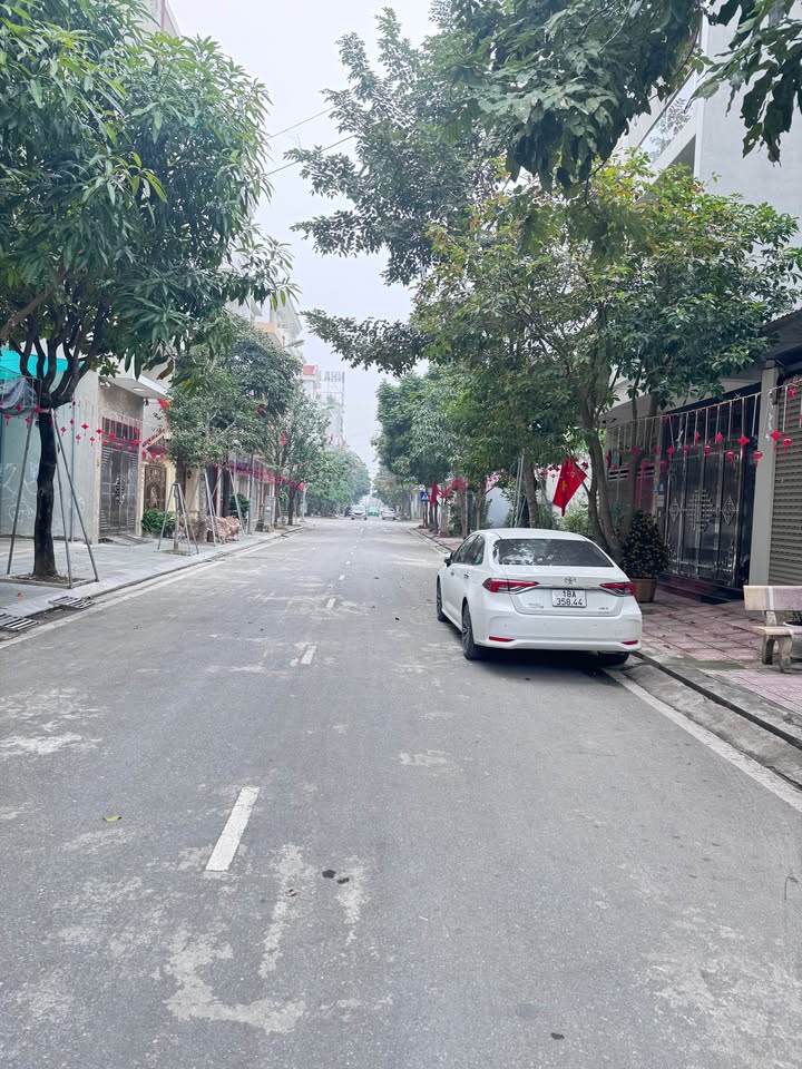 Đất nền Khu đô thị Thống Nhất, Nam Định 144m² giá 8.1 tỷ - Đoạn đường đẹp nhất!