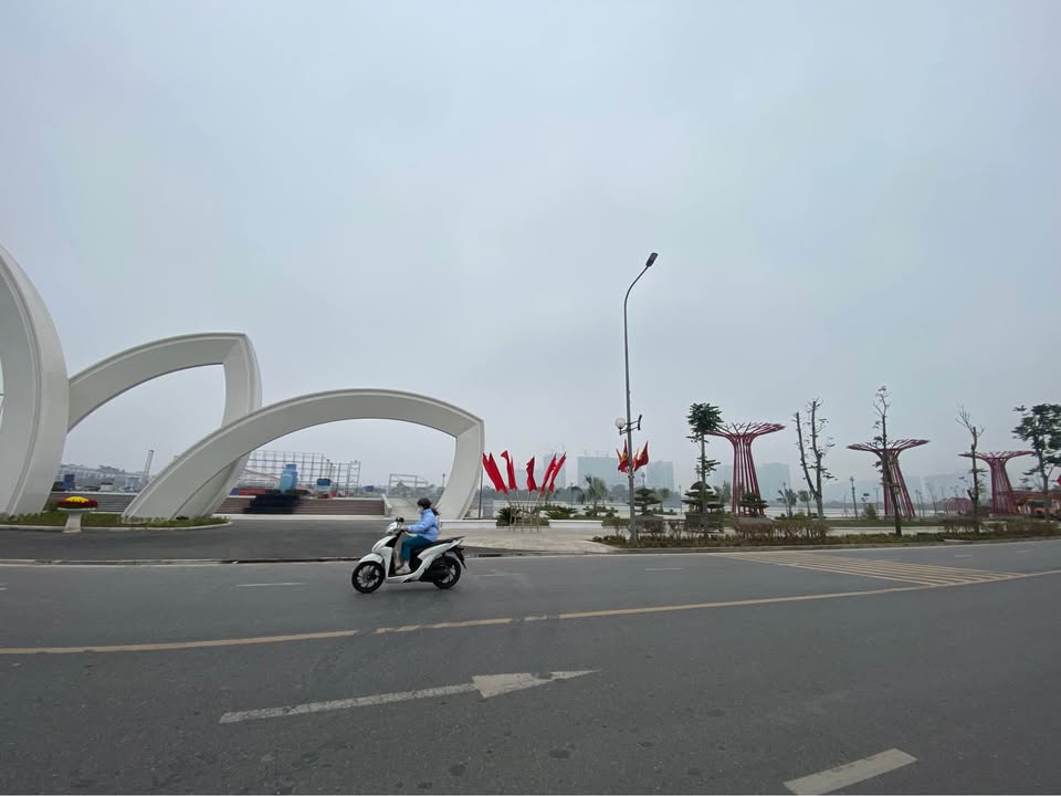 Nhà mặt phố Nguyễn Khiêm Ích, Gia Lâm 140m² - Vị trí kinh doanh đắc địa!