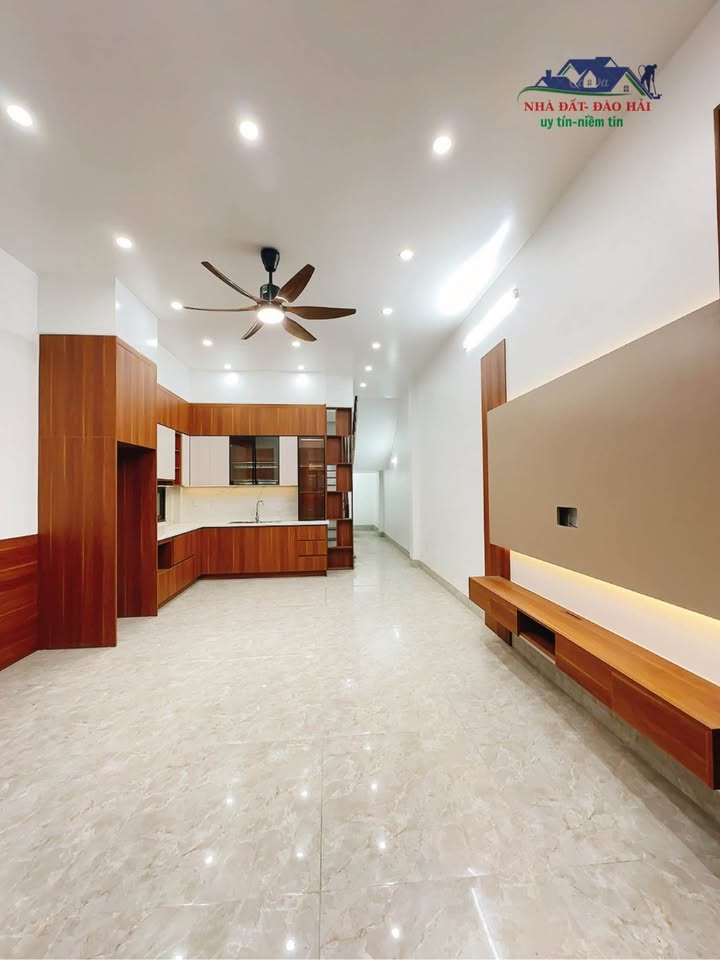 Nhà phố Trần Lãm Thái Bình 46m² giá 2.5 tỷ - Sổ đỏ chính chủ, trao tay ngay!