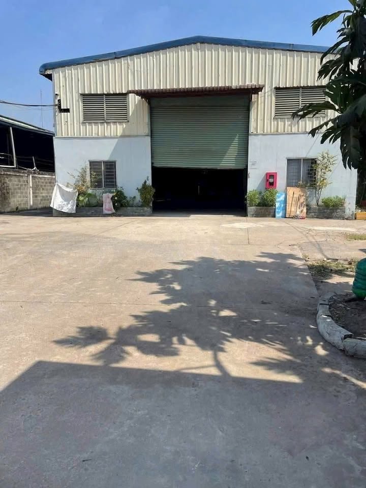 Nhà xưởng 2090m² tại Đức Hòa, Long An - Giá chỉ 20 tỷ, pháp lý đầy đủ!