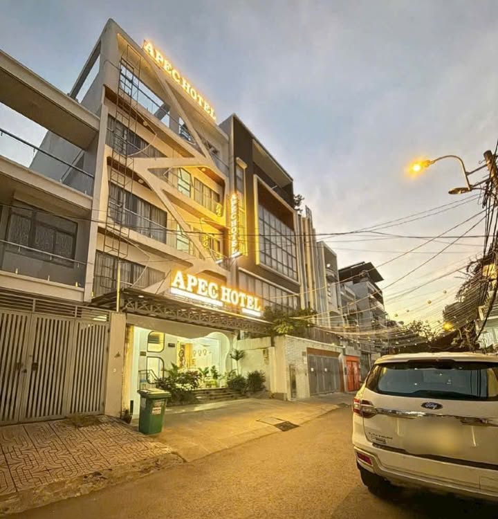 FrontHouse Nguyễn Gia Trí, Bình Thạnh 178m² giá 50 tỷ - Đầu tư sinh lời ngay!