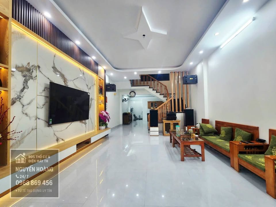 Nhà đẹp P. Hàm Rồng, Thanh Hóa 75m² giá 4.x tỷ - Thiết kế hiện đại, sẵn sàng vào ở!