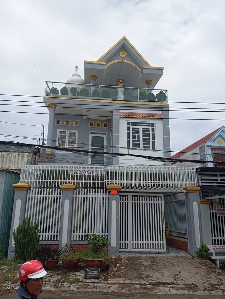 Nhà Mặt Tiền Chu Văn An Rạch Giá 216.3m² giá 5.2 tỷ - Chính chủ bán gấp!