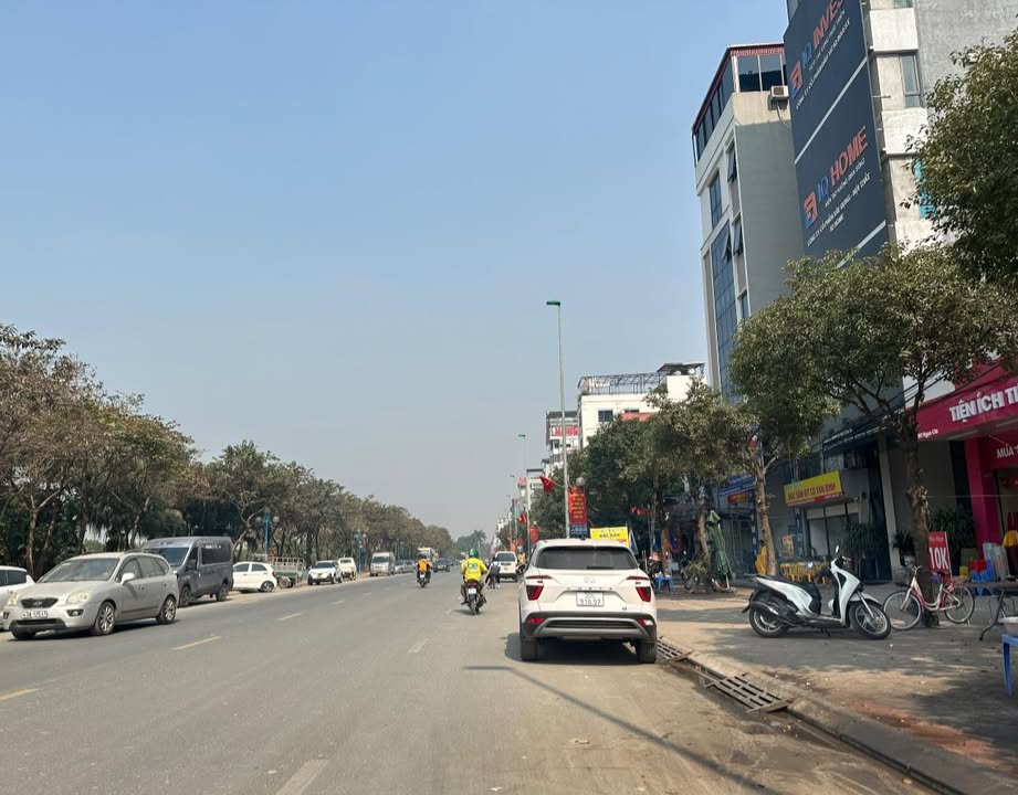 Nhà bán Vĩnh Ngọc - Đông Anh 62m² giá 8 tỷ - Ô tô vào nhà, cơ hội đầu tư tốt!