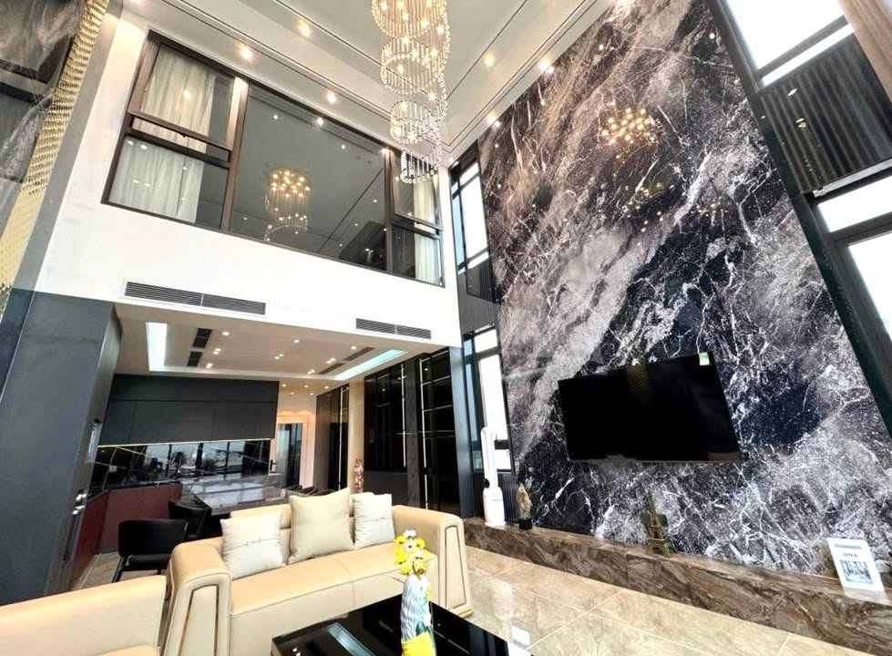 Townhouse Thạch Bàn Long Biên 90m² giá thỏa thuận - Kinh doanh sầm uất!