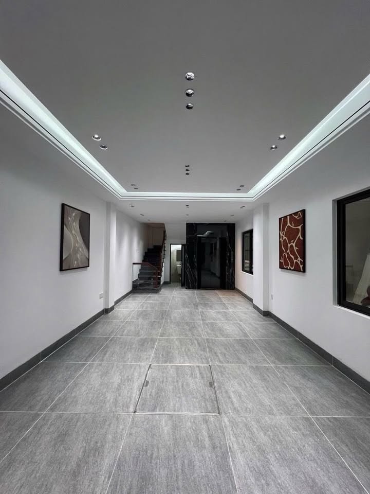 Nhà phố Nguyễn Văn Cừ, Gia Thụy, 46m² giá 2 tỷ - Lô góc 3 thoáng hiếm có!