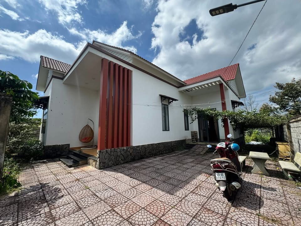 Biệt thự vườn Bảo Lộc 1700m² giá thỏa thuận - Nhà đẹp sẵn vào ở!