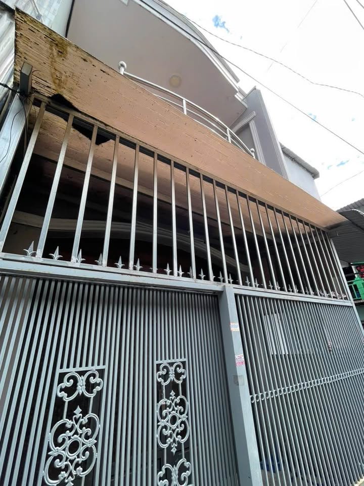 Nhà 1 lầu hẻm Hà Hoàng Hổ, Long Xuyên 35m² giá 1 tỷ - Vị trí đắc địa!